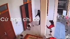 Xử phạt người chồng cầm gậy đánh đập vợ con trong bữa cơm