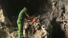 Phát hiện nhiều bộ hài cốt trong hang đá 