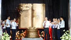 Tổng Bí thư Tô Lâm dâng hương tưởng niệm Chủ tịch Hồ Chí Minh tại Khu di tích Kim Liên