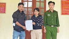 Hoàn trả gần 1 tỉ đồng cho người chuyển nhầm vào tài khoản