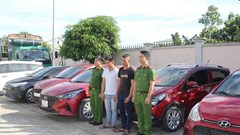 Khởi tố hai đối tượng lừa đảo hơn 5 tỉ đồng bằng chiêu thức thuê ô tô rồi đi cầm cố