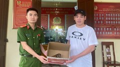 Thả về rừng cá thể cu li quý hiếm đi lạc vào nhà dân trong đêm mưa bão 