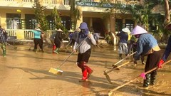 Nhiều trường học ở Nghệ An chưa thể trở lại trường do lũ lụt