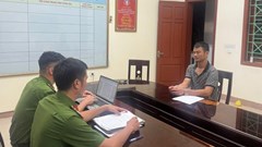 Khởi tố đối tượng dùng thắt lưng đánh tài xế xe buýt, bắt quỳ xin lỗi