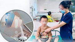 Uống nhầm bột thông cống, bé 8 tuổi bỏng thực quản 