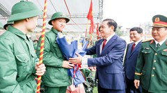 Hơn 3.800 thanh niên Nghệ An hăng hái lên đường nhập ngũ
