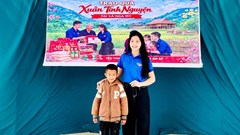 Cô giáo dân tộc Ơ Đu 24 tuổi ứng cử đại biểu Quốc hội