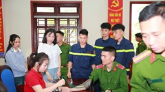 Lính cứu hỏa xứ Nghệ lan tỏa nghĩa cử hiến máu cứu người