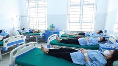 Xử phạt tiệm bánh mì khiến hơn 60 người ngộ độc 