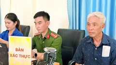 Cụ ông 75 tuổi đạp xe từ Kon Tum về Nghệ An xét nghiệm ADN tìm anh trai liệt sĩ
