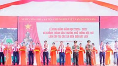 Hơn 14.000 học sinh vùng biên Nghệ An khai giảng trong những trường nội trú mới