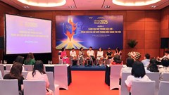 Phá bỏ định kiến giới, phát huy vai trò của nữ nhà báo