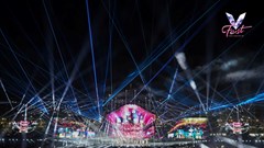 25.000 khán giả “cháy” hết mình cùng “V Fest – Thanh xuân rực rỡ”