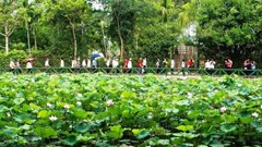 Triển lãm "Sắc màu di sản văn hóa, thiên nhiên và sản phẩm thủ công truyền thống Việt Nam"