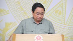 Thủ tướng nhiều lần nghẹn giọng, bật khóc khi đề cập những mất mát của người dân bởi bão, lũ