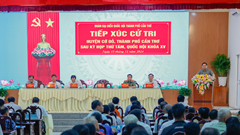 Thủ tướng tiếp xúc cử tri Cần Thơ