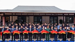 Thủ tướng dự Lễ khánh thành Dự án tái thiết khu dân cư thôn Làng Nủ
