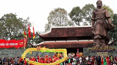 Tuyệt đối không tổ chức và tham dự các lễ hội tràn lan, lãng phí