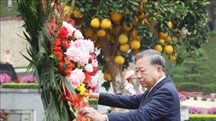 Tổng Bí thư Tô Lâm dâng hoa tưởng nhớ Chủ tịch Hồ Chí Minh tại Hà Giang