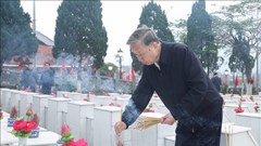 Tổng Bí thư Tô Lâm dâng hương tại Nghĩa trang liệt sĩ quốc gia Vị Xuyên (Hà Giang)