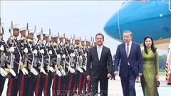 Bảy phát đại bác chào mừng Tổng Bí thư Tô Lâm và phu nhân tới Jakarta, Indonesia