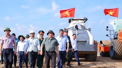 Thủ tướng thị sát, kiểm tra công trường xây dựng Dự án đường bộ cao tốc Cần Thơ – Cà Mau