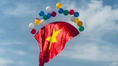 Mừng ngày non sông thống nhất, Đồng Nai khai hội Khinh khí cầu lớn nhất nước
