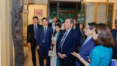 Thủ tướng Nhật Bản nhận thấy nét tương đồng trong văn hoá, bày tỏ ngưỡng mộ lịch sử dựng nước và giữ nước của dân tộc Việt Nam