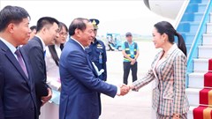 Thủ tướng Thái Lan bắt đầu thăm chính thức Việt Nam