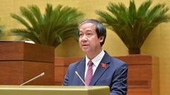 Miễn học phí cho học sinh công lập cả nước, hỗ trợ học sinh tư thục 