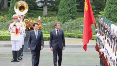 Chủ tịch nước Lương Cường chủ trì lễ đón cấp Nhà nước Tổng thống Cộng hòa Pháp