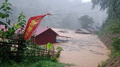 Mưa lũ làm 11 người chết, mất tích, Thủ tướng yêu cầu khẩn trương khắc phục