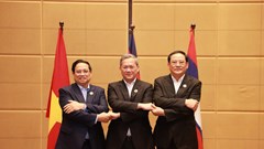 Thủ tướng Phạm Minh Chính làm việc với Thủ tướng Campuchia và Thủ tướng Lào
