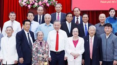  Tổng Bí thư Tô Lâm gặp mặt các đồng chí nguyên Ủy viên Trung ương Đảng khu vực phía Nam