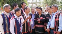 Phát triển đội ngũ cán bộ, công chức, viên chức người dân tộc thiểu số 