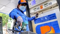 Bộ Tài chính đề xuất miễn thuế xăng, dầu, nhiên liệu bay đến hết tháng 6.2026