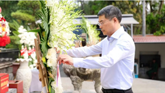 Thủ tướng Chính phủ Lê Minh Hưng dâng hương tại Ngã ba Đồng Lộc