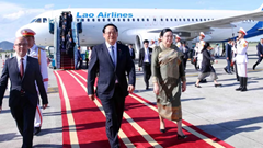 Thủ tướng Lào đến Hà Nội, bắt đầu thăm chính thức Việt Nam và dự AFF 2026