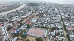 Nam Trung Bộ và Tây Nguyên: Khẩn trương di dời dân trước cơn lũ lịch sử