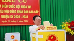 Phó Thủ tướng Hồ Quốc Dũng tham gia bỏ phiếu tại phường Quy Nhơn Nam, Gia Lai