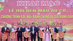 Lễ hội Đền Mẫu Âu Cơ thu hút đông đảo nhân dân và du khách 