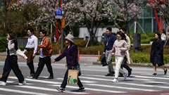 Chi hàng triệu đô la đối phó "đại dịch" cô đơn