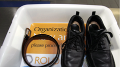 Hành khách không còn phải cởi giày khi kiểm tra an ninh tại các sân bay Mỹ