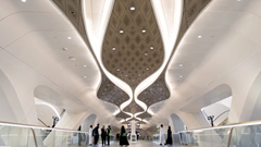 Choáng ngợp bên trong hệ thống tàu điện ngầm “có một không hai” trên thế giới