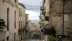 Khám phá thị trấn của Italia, với giá nhà rao bán chỉ từ 1 Euro