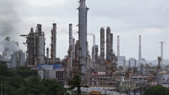 Thị trường năng lượng thế giới phản ứng ra sao sau diễn biến tại Venezuela?