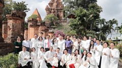 “Cây Hạnh phúc” nhân lên yêu thương tại Tháp Bà Ponagar Nha Trang