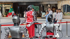 Trung Quốc phát triển robot với “đôi tay” khéo léo như con người