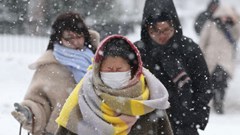 Người cao tuổi Nhật Bản chống chọi với mùa đông bão tuyết khắc nghiệt