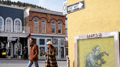 Ẩn danh trong nghệ thuật có làm nên sự hấp dẫn?